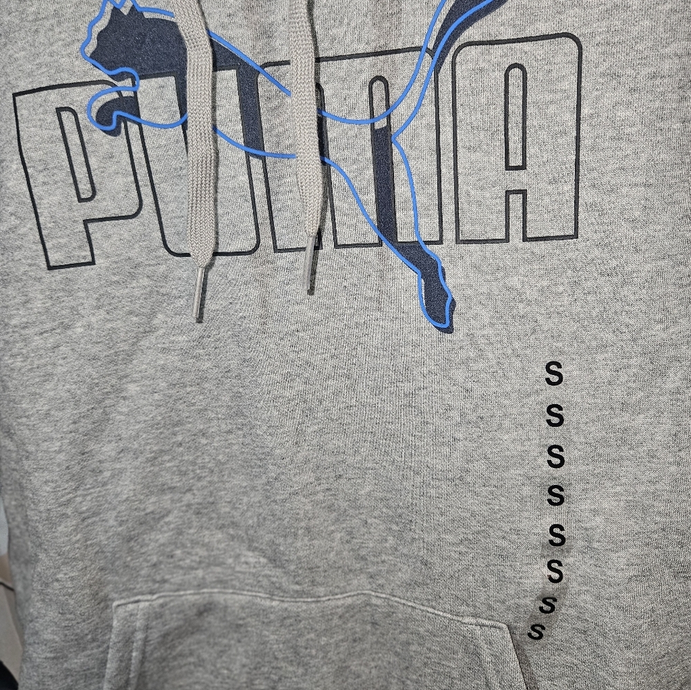 PUMA Men's Gray Hoodie Sweater
